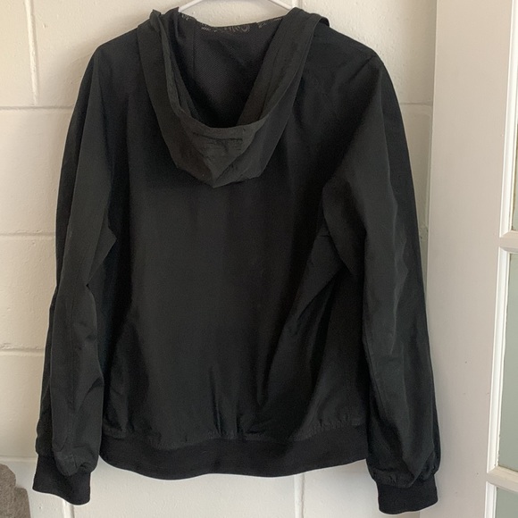 Black jacket - Picture 4 of 4